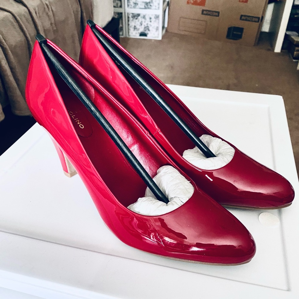 Bandolino Terenzio Rossy Red Heels